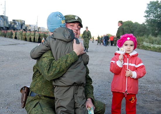 Помощь солдатам картинки
