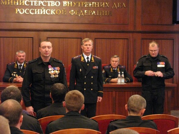 Алексей алпатов собр рысь фото Сотрудникам СОБР "Рысь" ЦСН СР МВД России вручены государственные награды - ОФИЦ